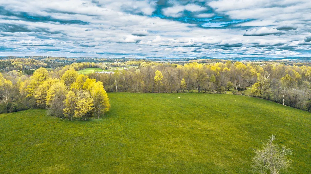 1555 Spear Street Charlotte VT 05445