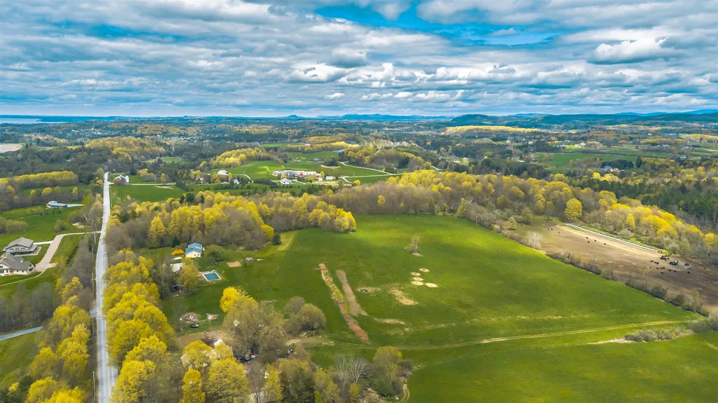 1555 Spear Street Charlotte VT 05445