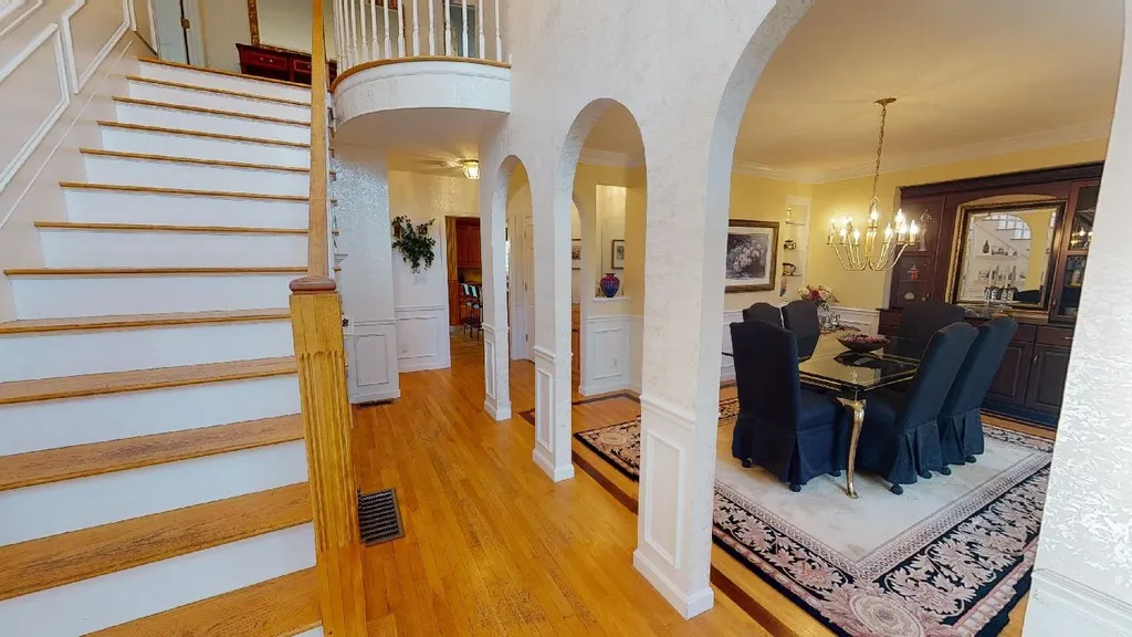 10 Lancaster Lane Bedford NH 03110
