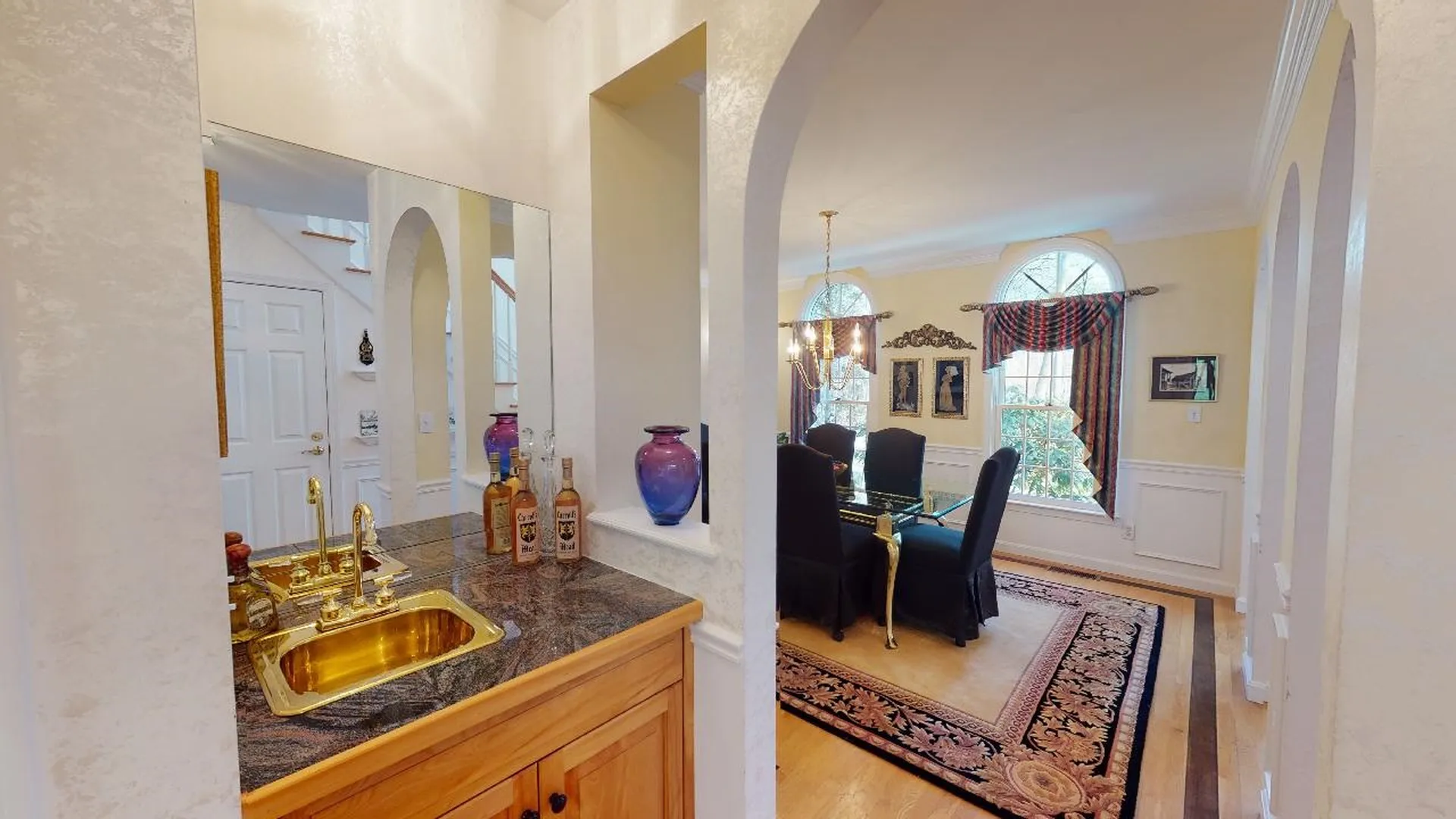 10 Lancaster Lane Bedford NH 03110