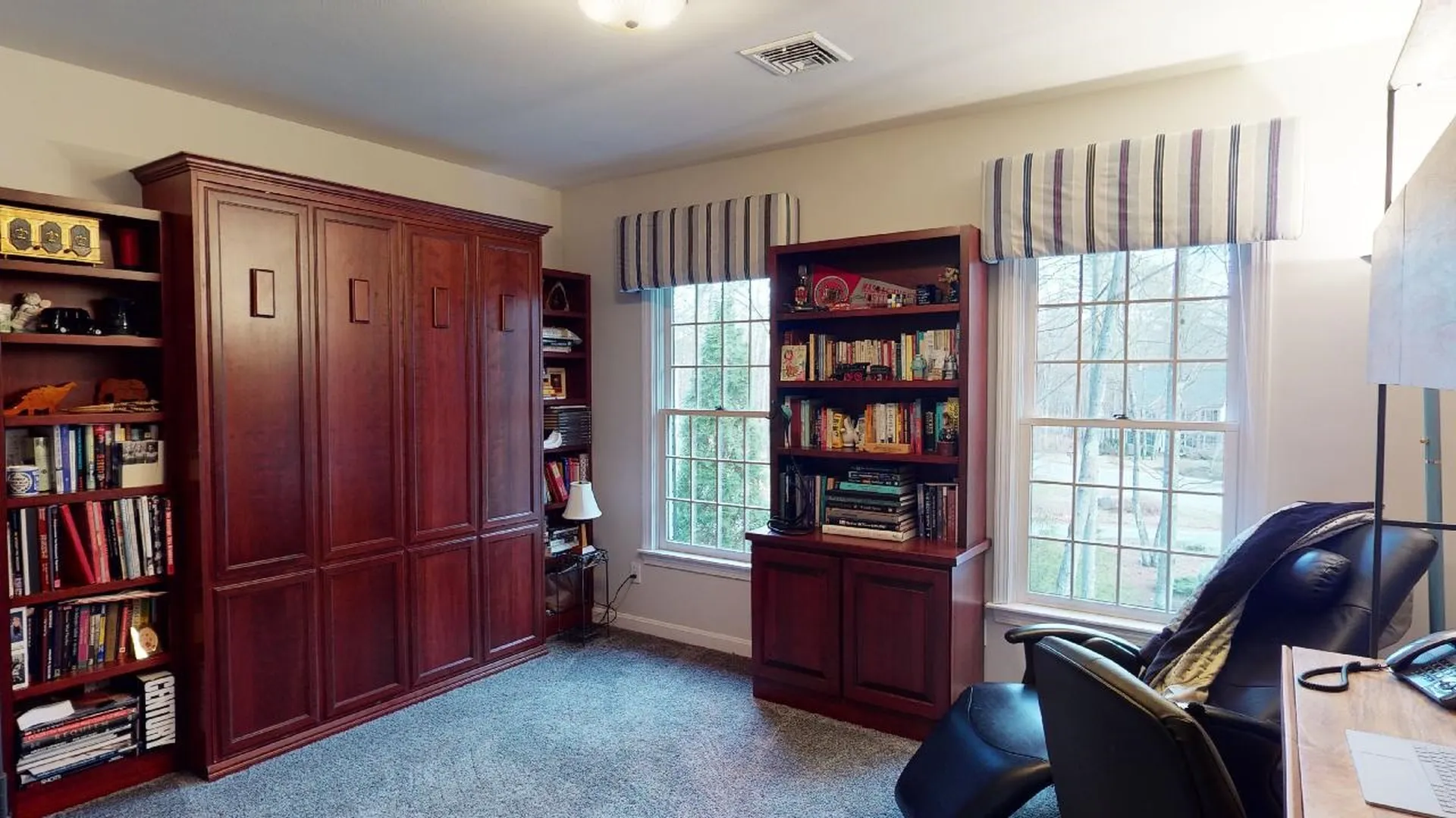 10 Lancaster Lane Bedford NH 03110