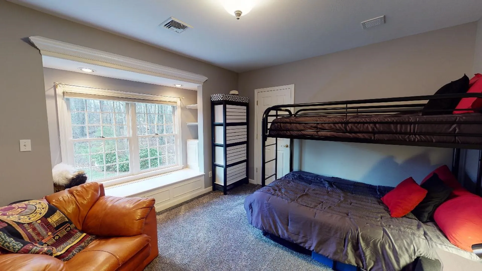 10 Lancaster Lane Bedford NH 03110