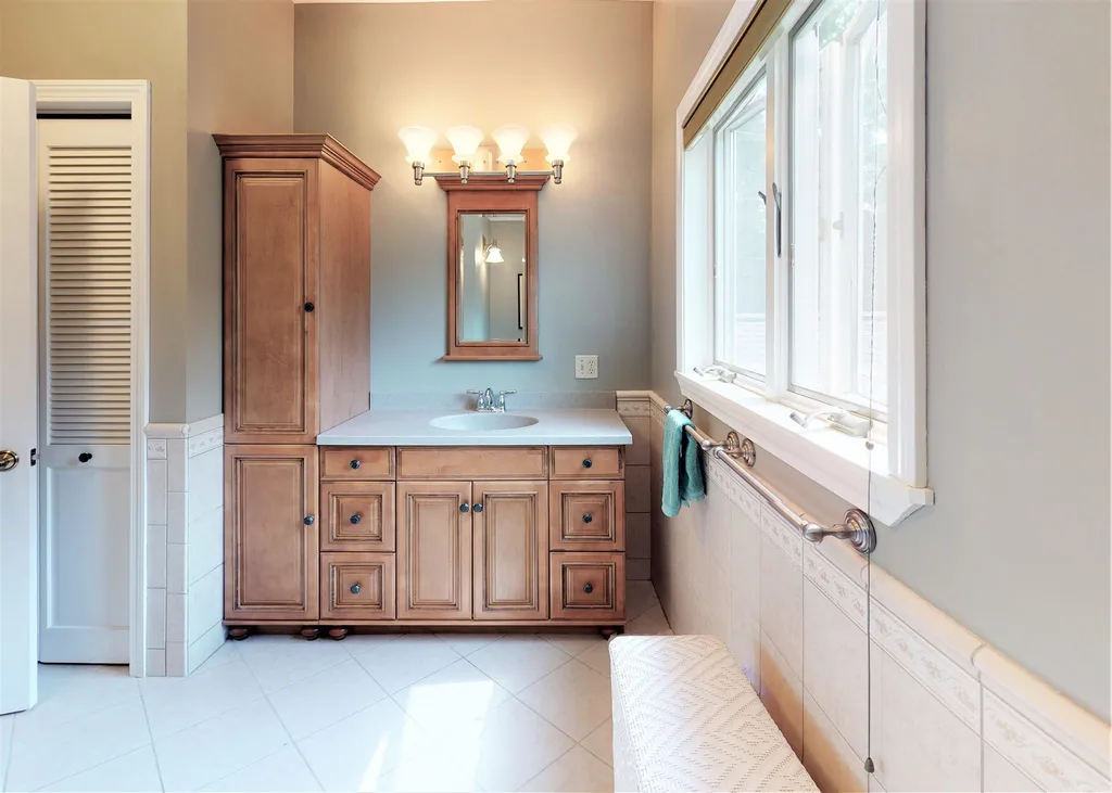 167 West Bay Road Freedom NH 03836