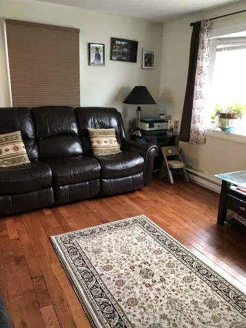 196 Elmwood Avenue Manchester NH 03103