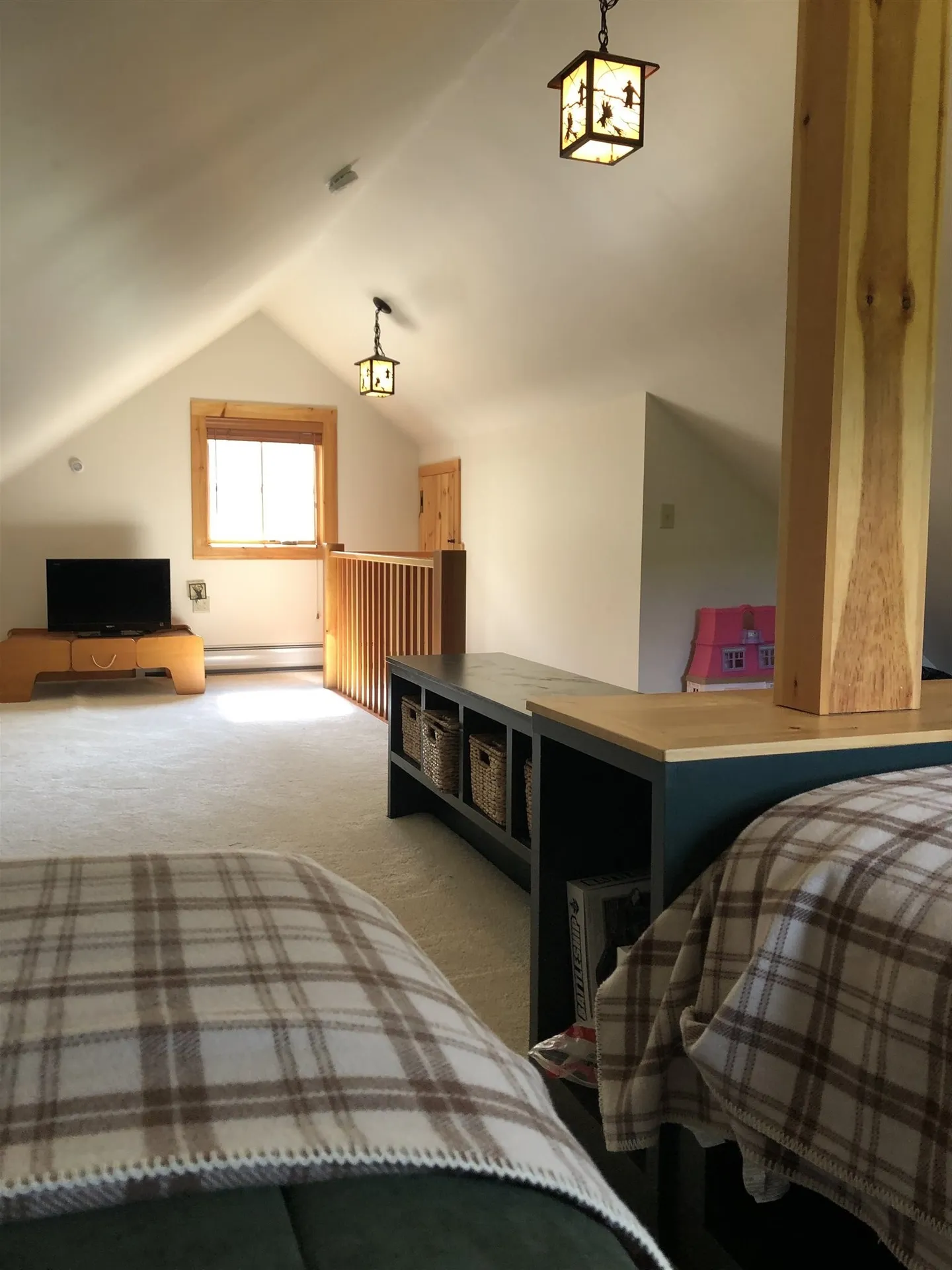33 Vacation Lodges Road Londonderry VT 05148