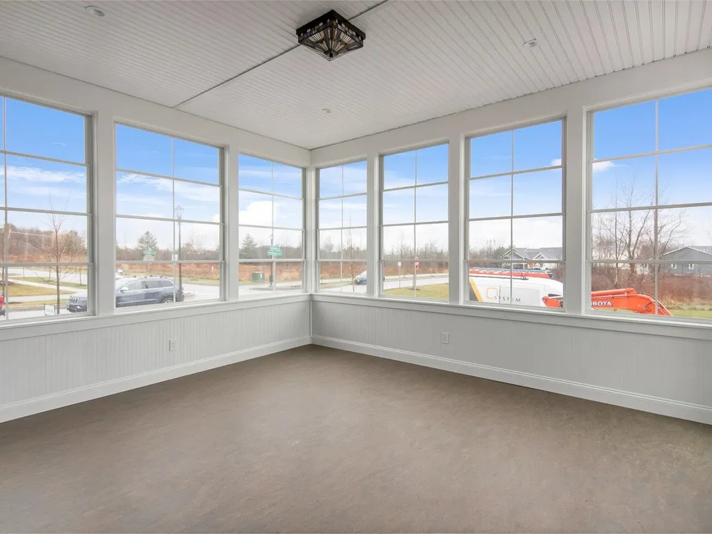 225 Midland Avenue South Burlington VT 05403-7118