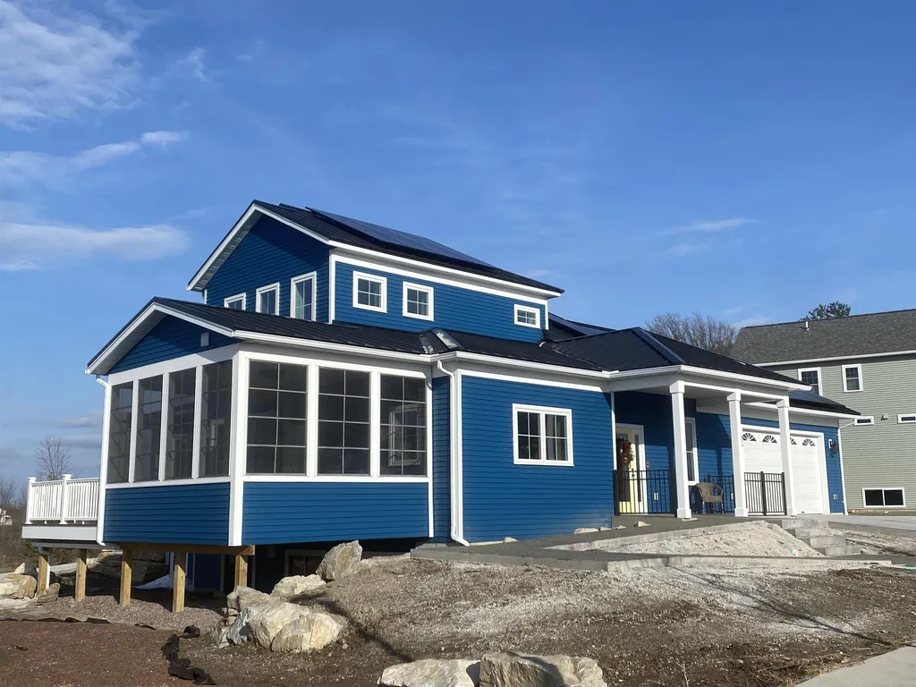 225 Midland Avenue South Burlington VT 05403-7118