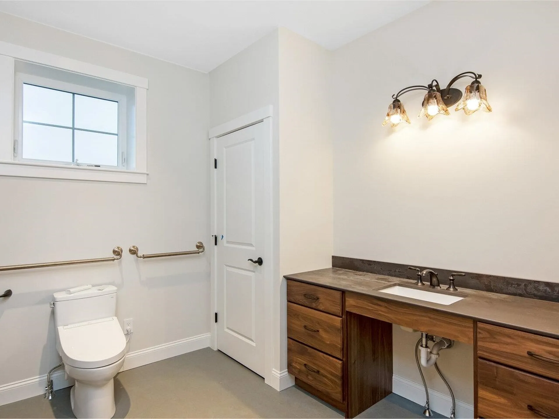 225 Midland Avenue South Burlington VT 05403-7118