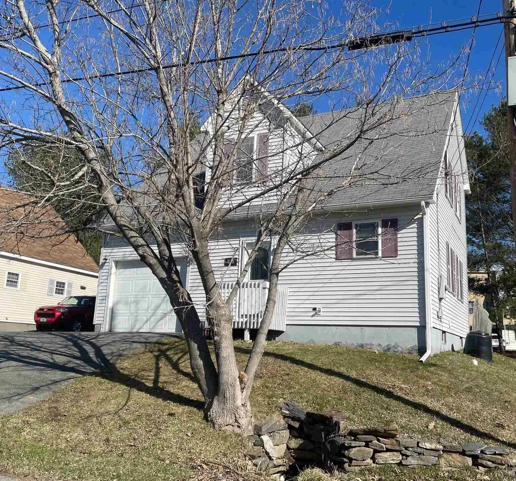 44 Acorn Street Hartford VT 05001