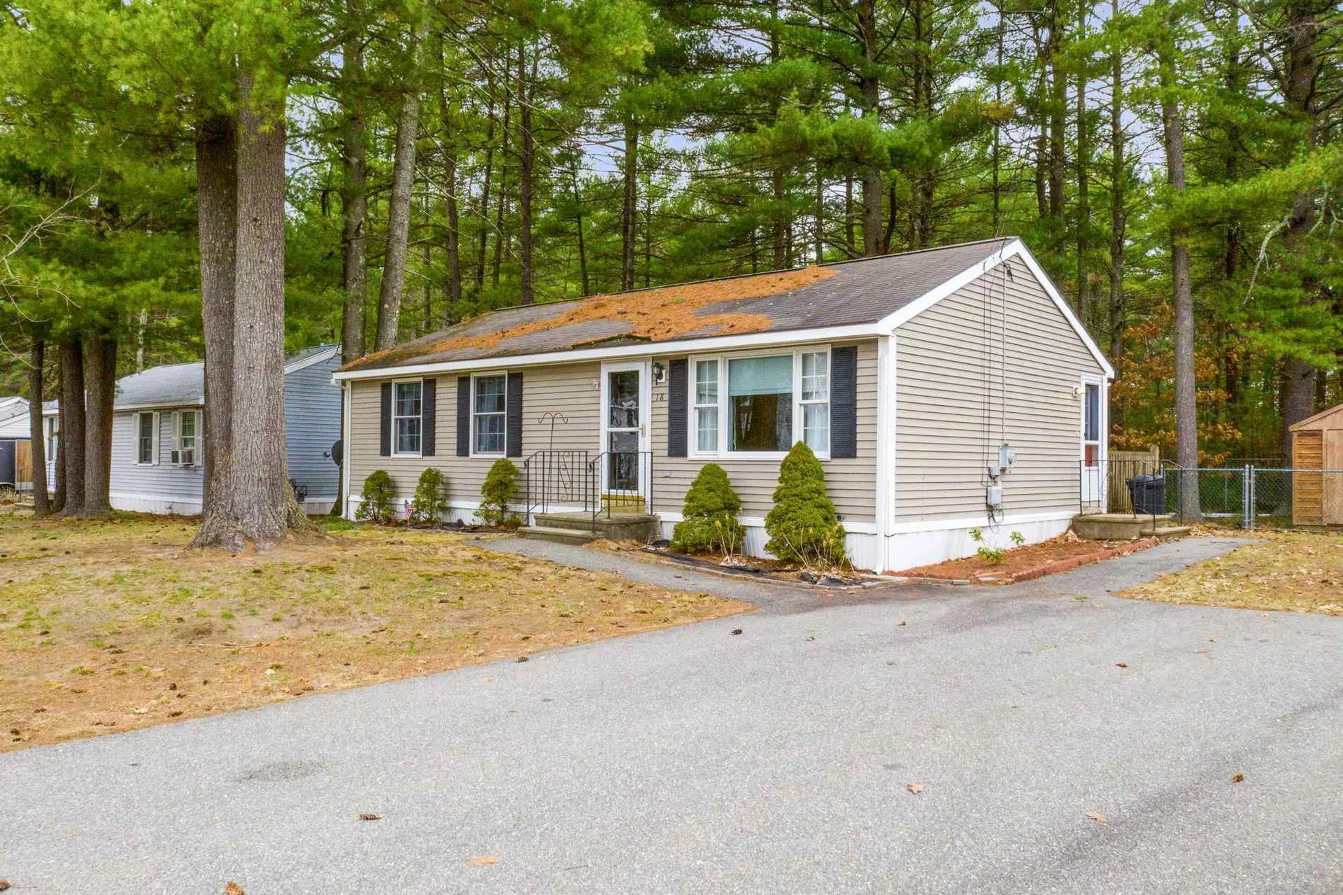 18 Delaware Road Nashua NH 03062