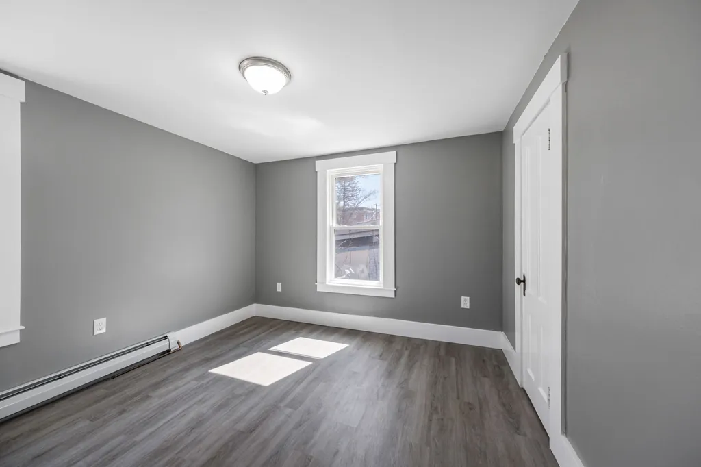 377 Union Avenue Laconia NH 03246