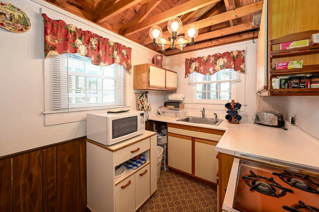 518 Weirs Boulevard Laconia NH 03246