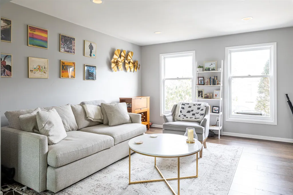 3 Barnsley Street South Burlington VT 05403