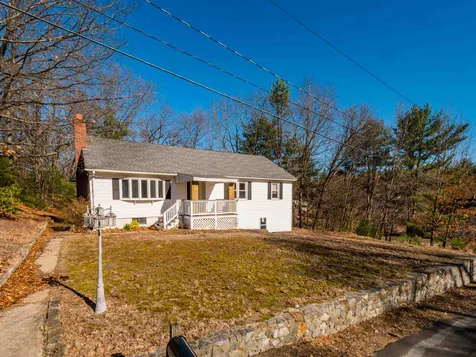 10 Curtis Lane Bedford NH 03110