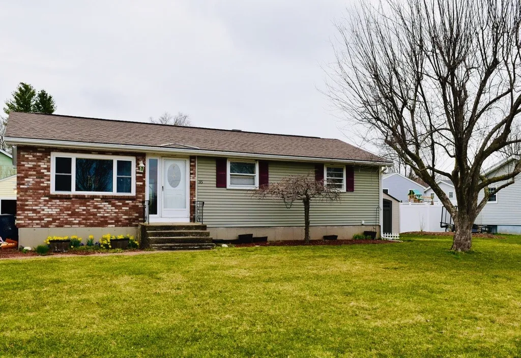 35 Richmond Street Nashua NH 03063
