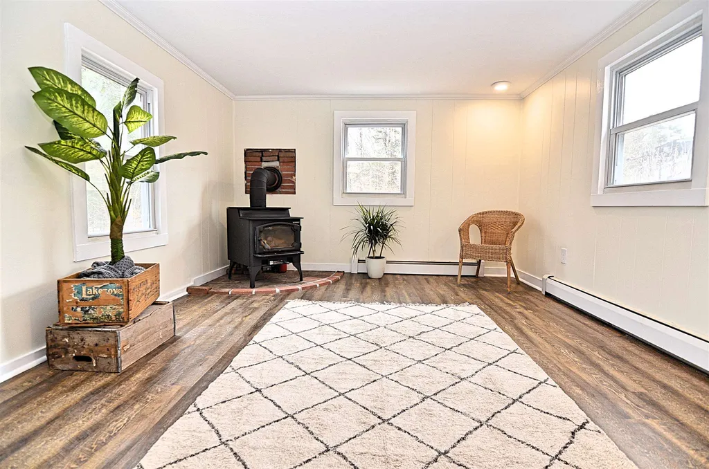 1022 Hill Road Franklin NH 03235