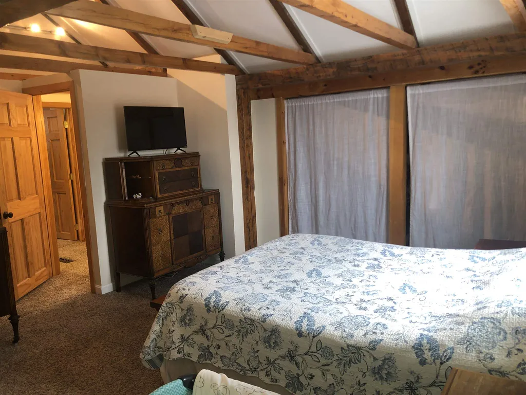 1524 Charlotte Road Hinesburg VT 05461