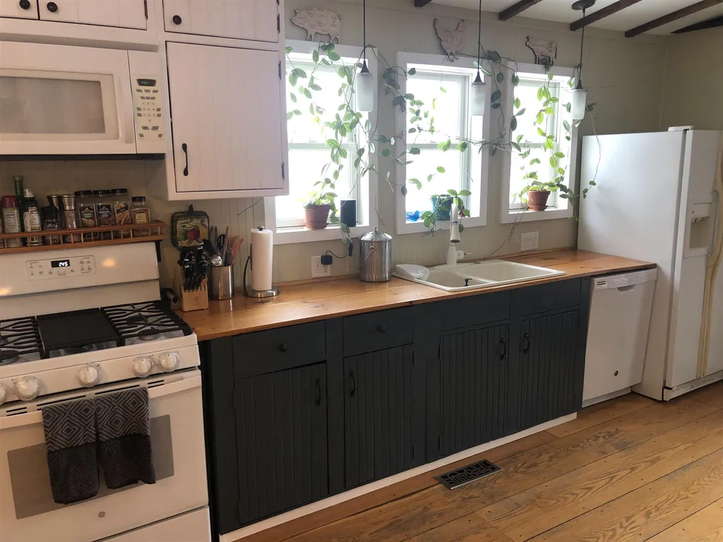 1524 Charlotte Road Hinesburg VT 05461