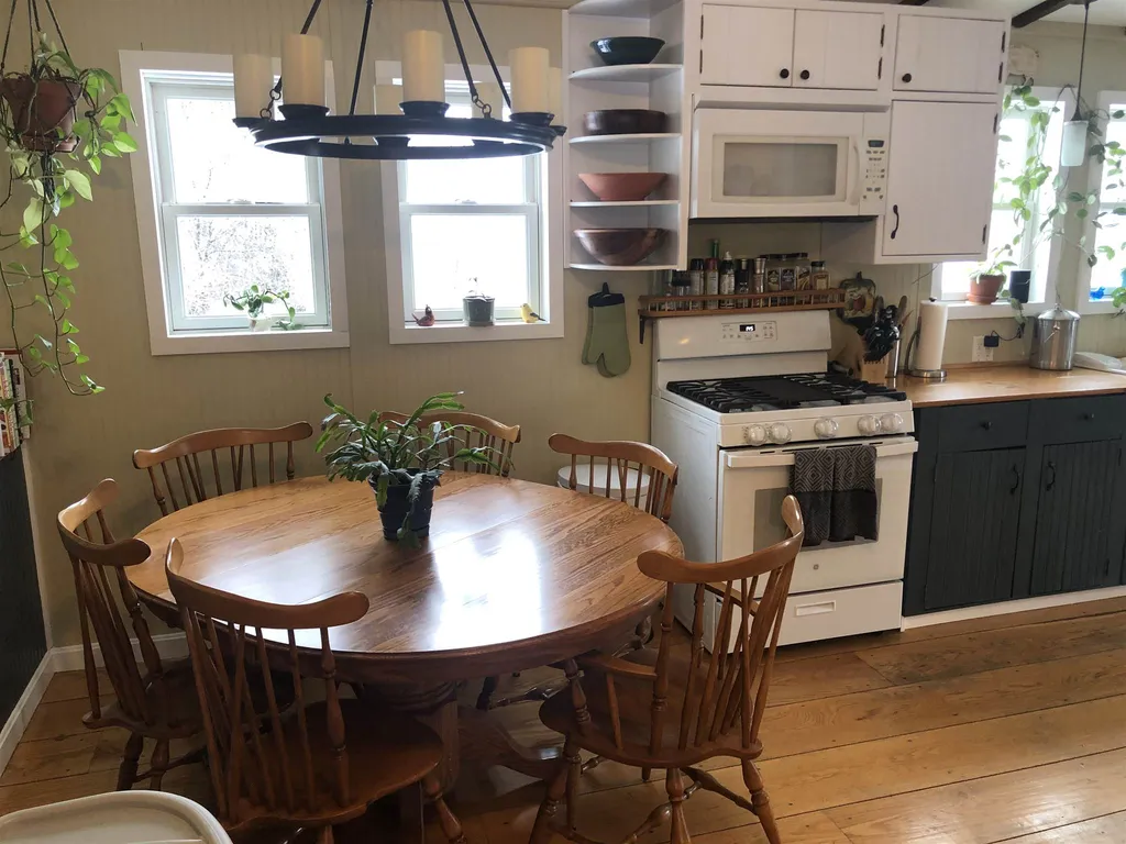 1524 Charlotte Road Hinesburg VT 05461