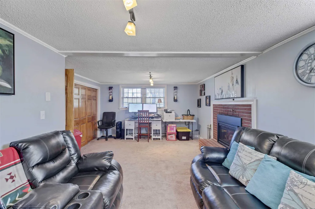 2 Hampshire Terrace Lebanon NH 03784