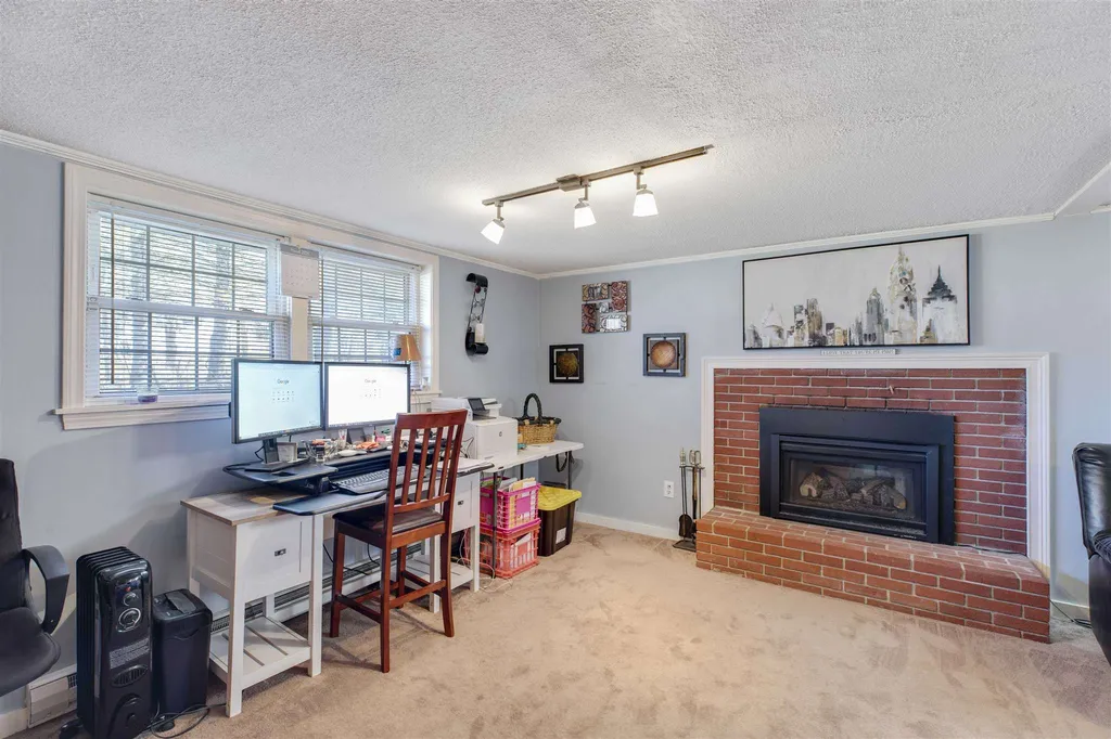 2 Hampshire Terrace Lebanon NH 03784