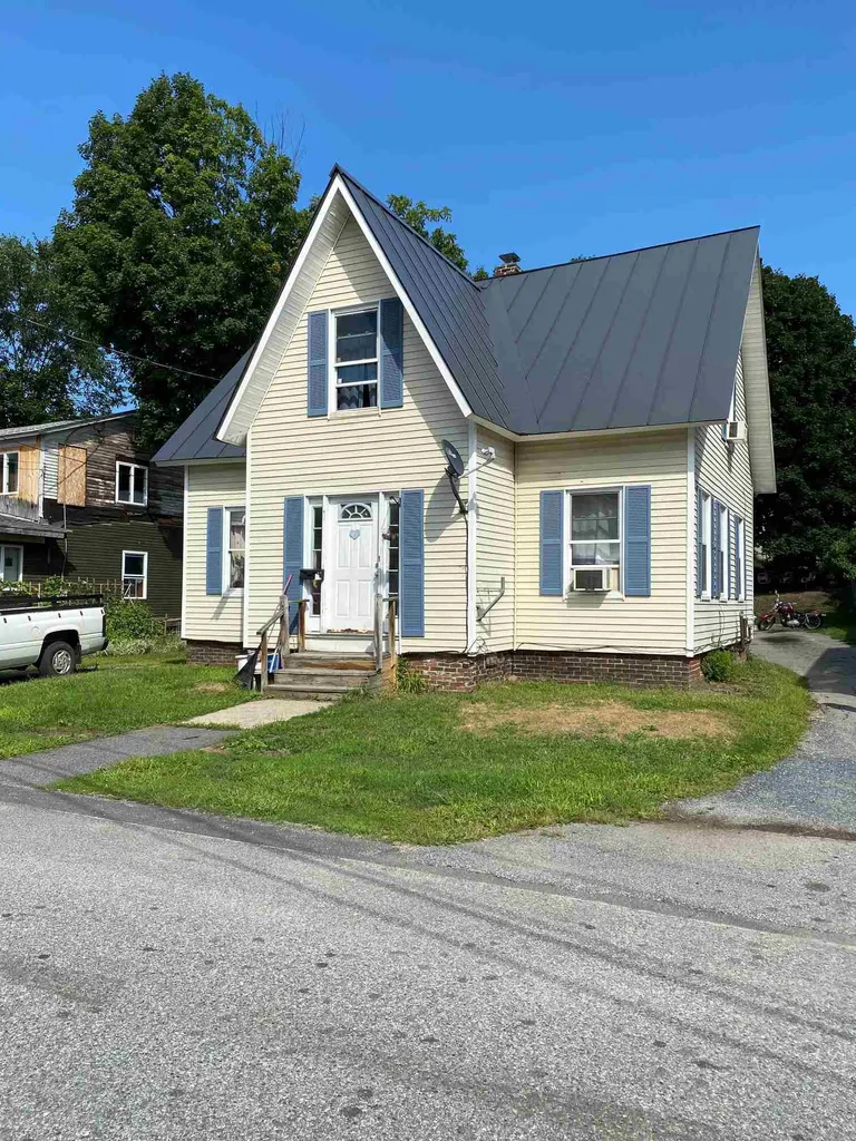 62 Pearl Street Claremont NH 03743