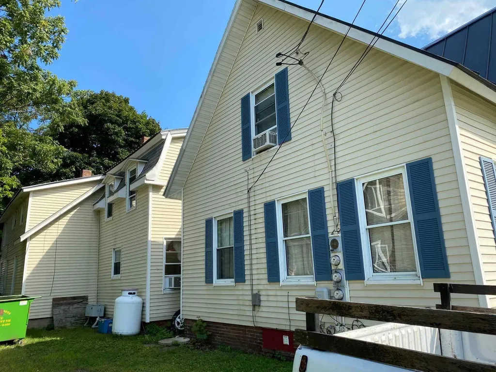 62 Pearl Street Claremont NH 03743