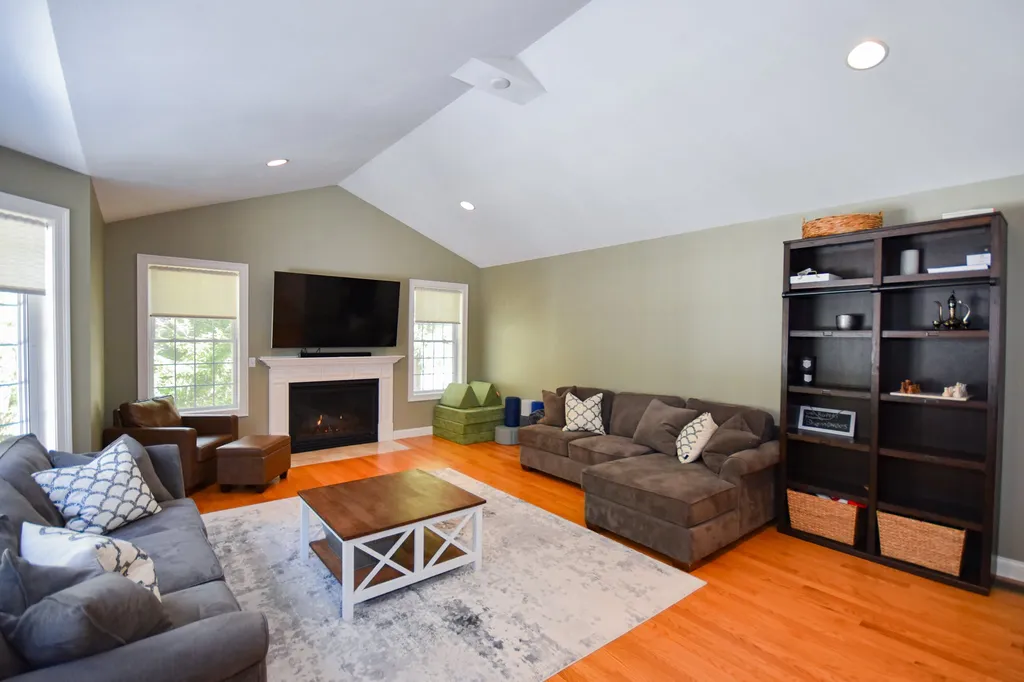 52 Overlook Drive Dover NH 03820