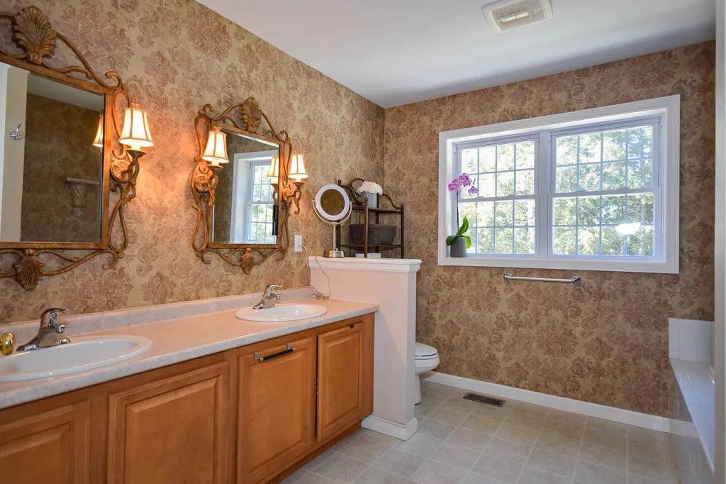 52 Overlook Drive Dover NH 03820