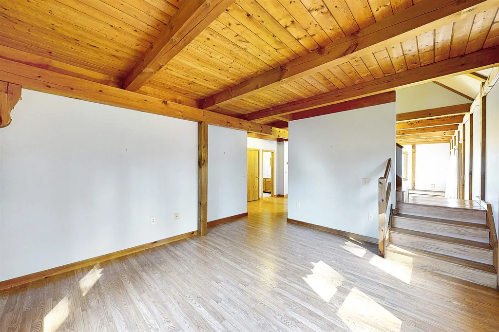 33 Greenwood Drive Northfield NH 03276