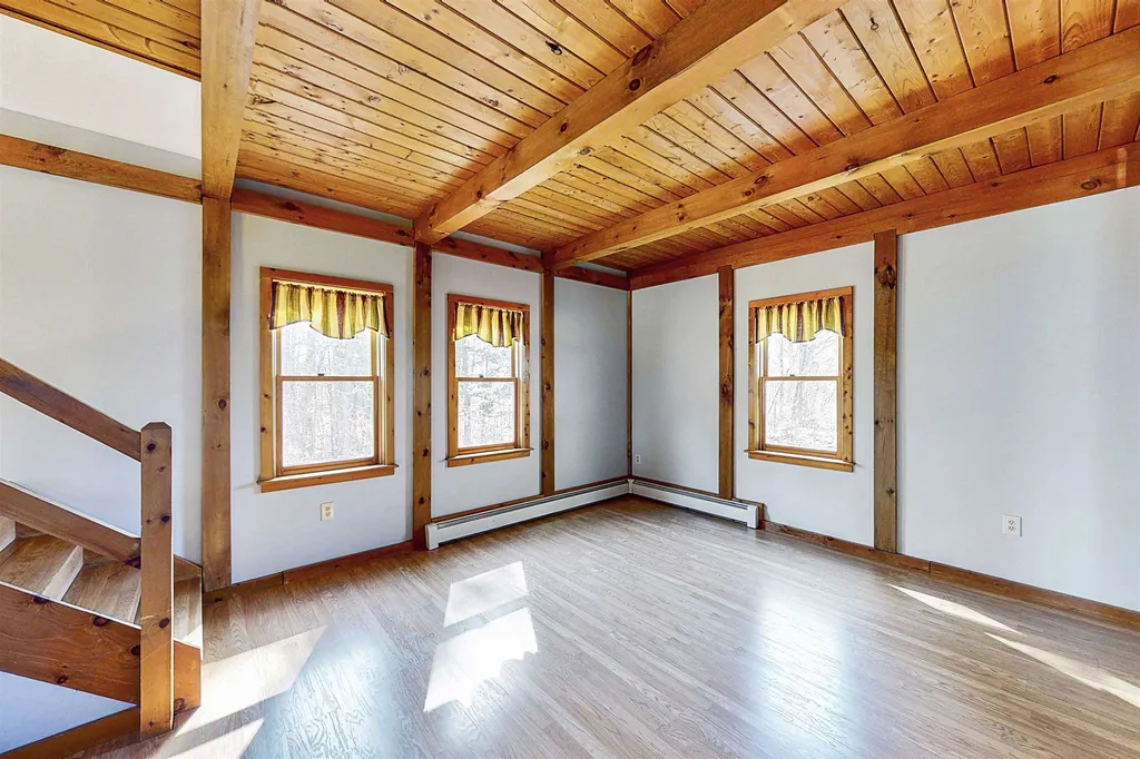 33 Greenwood Drive Northfield NH 03276