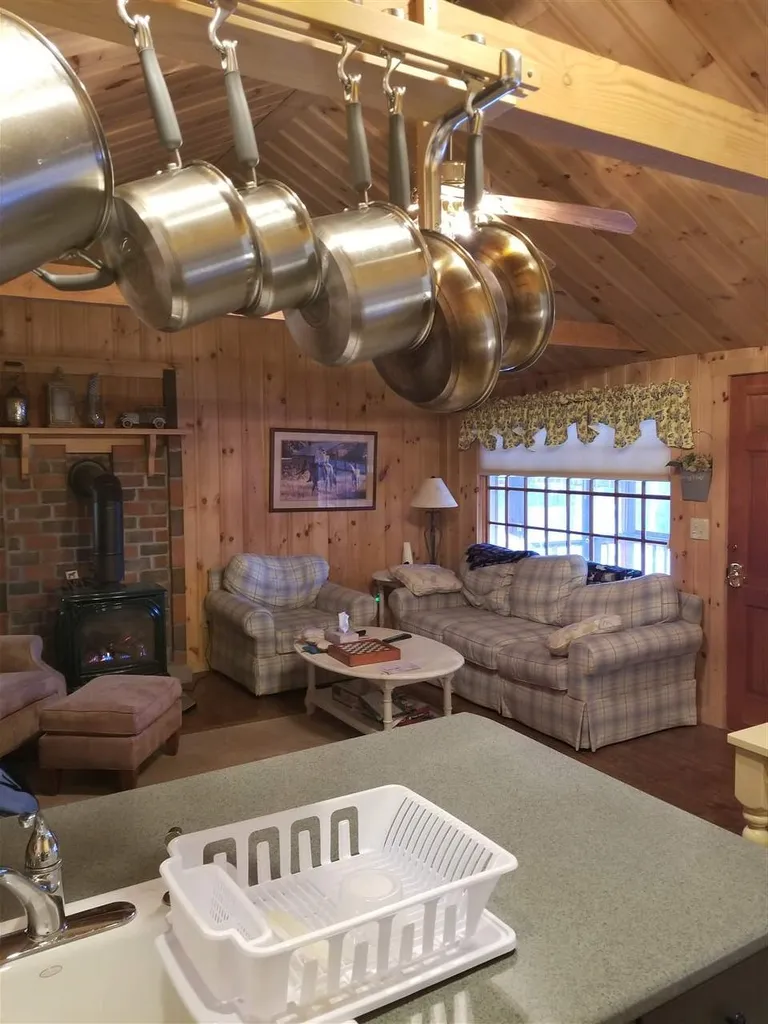 52 North Mayhew Turnpike Hebron NH 03241