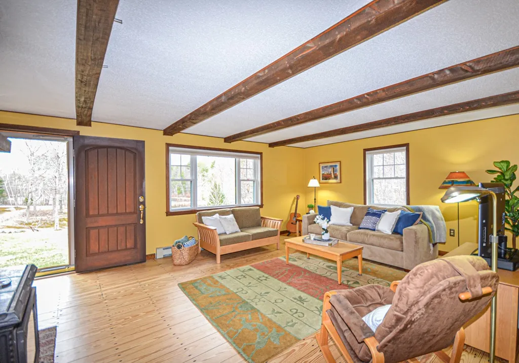 89 Podunk Road Candia NH 03034