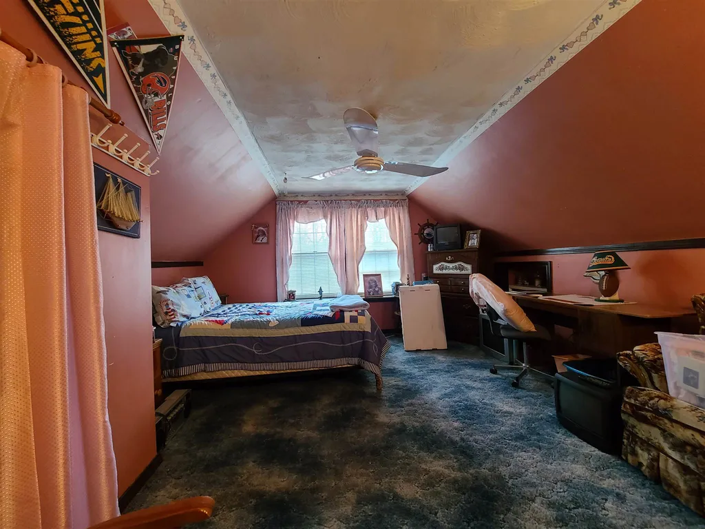 242 Knowles Pond Road Northfield NH 03276