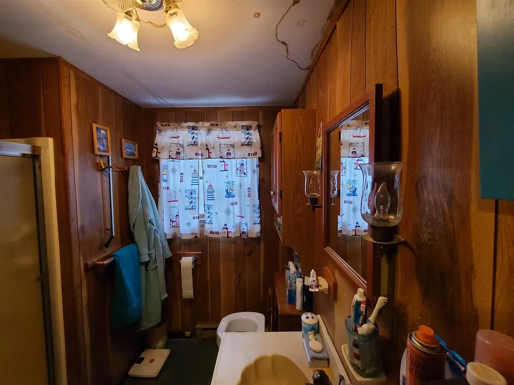242 Knowles Pond Road Northfield NH 03276