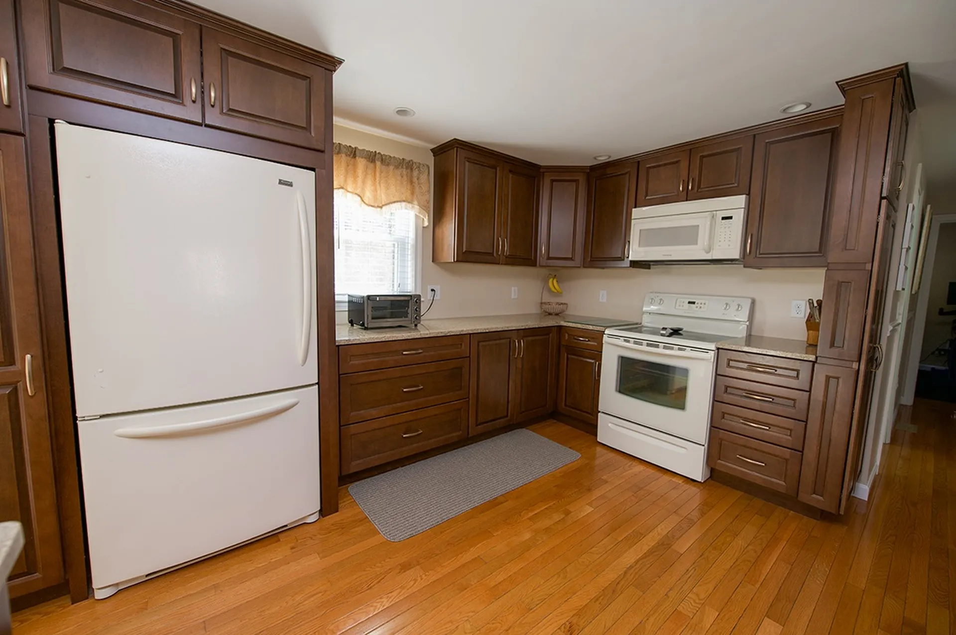 8 Hunt Pond Road Sandown NH 03873