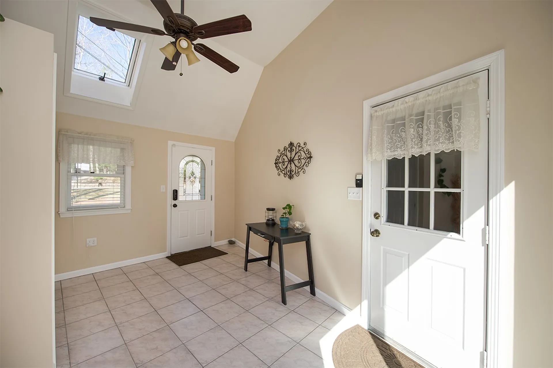 8 Hunt Pond Road Sandown NH 03873