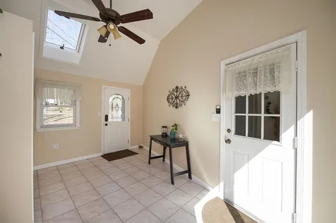 8 Hunt Pond Road Sandown NH 03873
