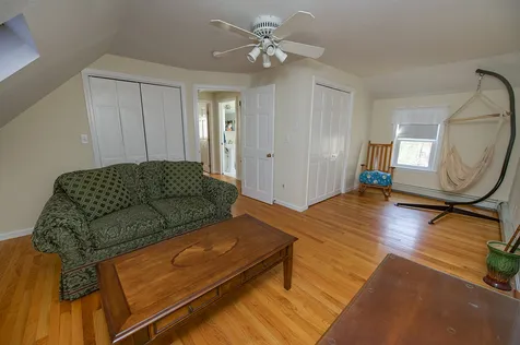 8 Hunt Pond Road Sandown NH 03873