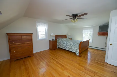 8 Hunt Pond Road Sandown NH 03873