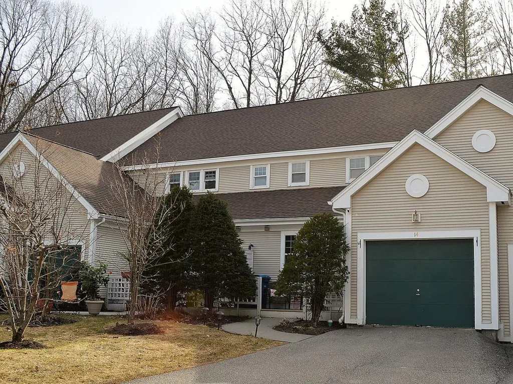 14 Larch Road, South Burlington VT 05401 MLS 4853524 Geri Reilly Real Estate