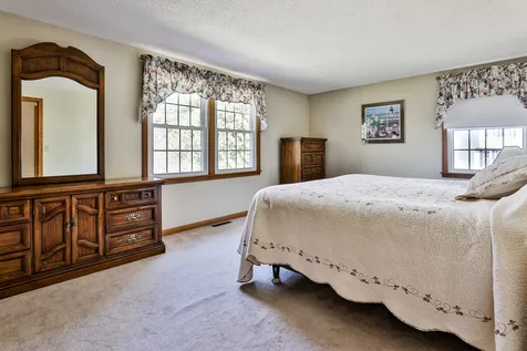 19 Macdonald Drive Nashua NH 03062