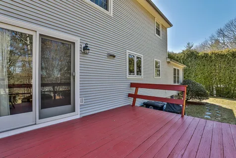 19 Macdonald Drive Nashua NH 03062