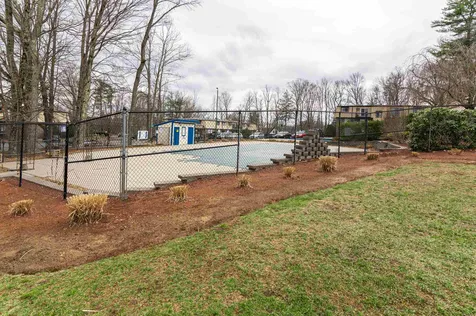 17 Silvestri Circle Derry NH 03038