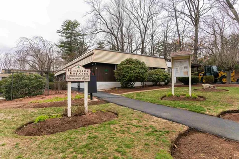 17 Silvestri Circle Derry NH 03038