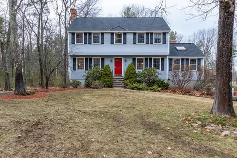 40 Blossom Road Windham NH 03087