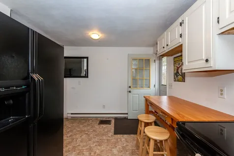 1 Norton Pond Road Raymond NH 03077