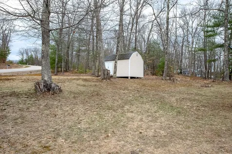 1 Norton Pond Road Raymond NH 03077