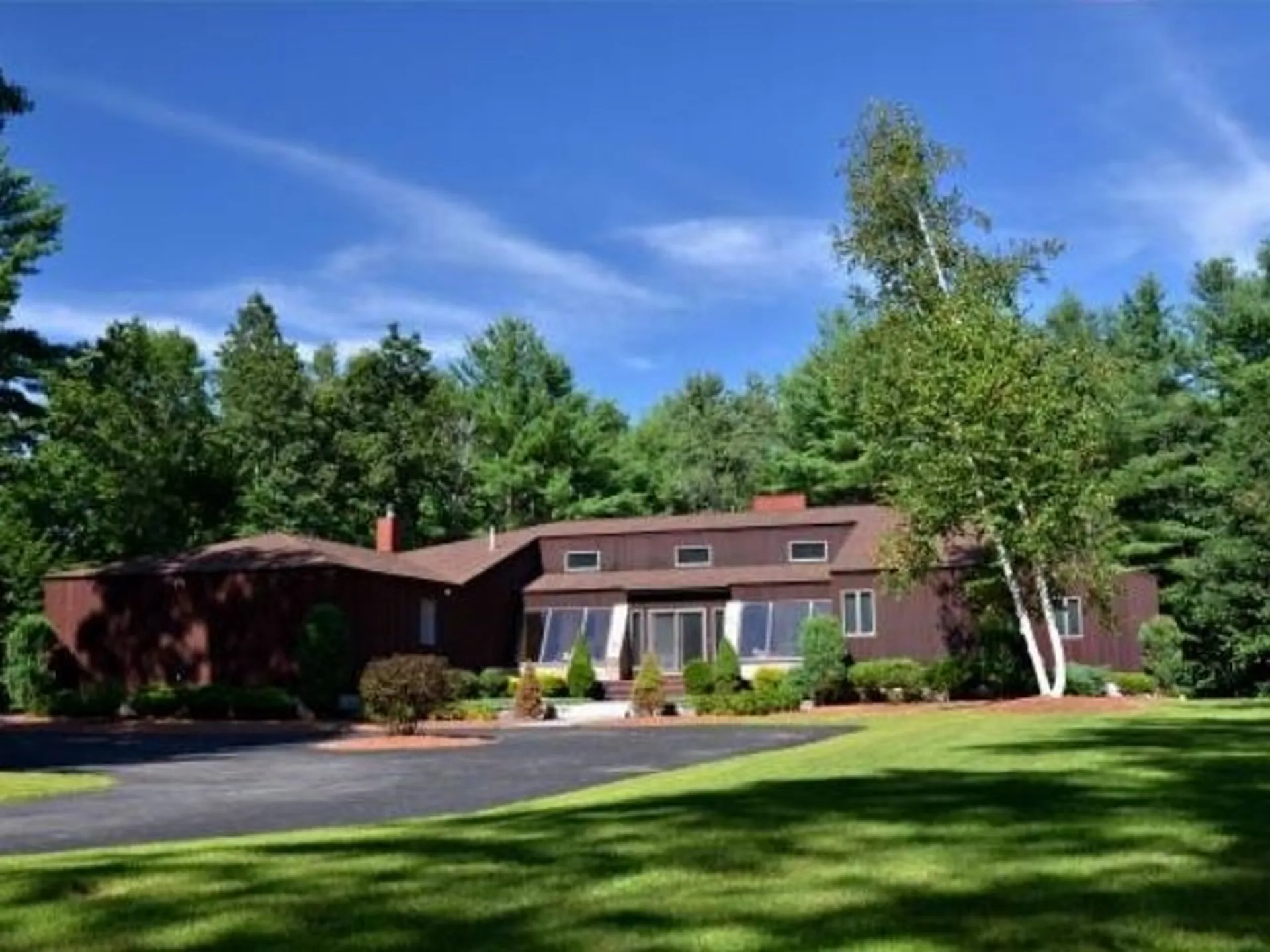12 New South Drive Amherst NH 03031