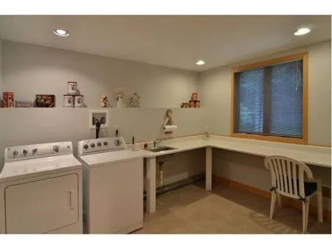 12 New South Drive Amherst NH 03031
